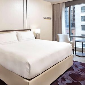 Studio con letto king size